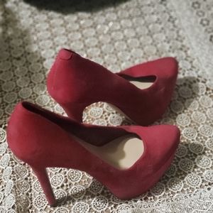Jessica Simpson heels